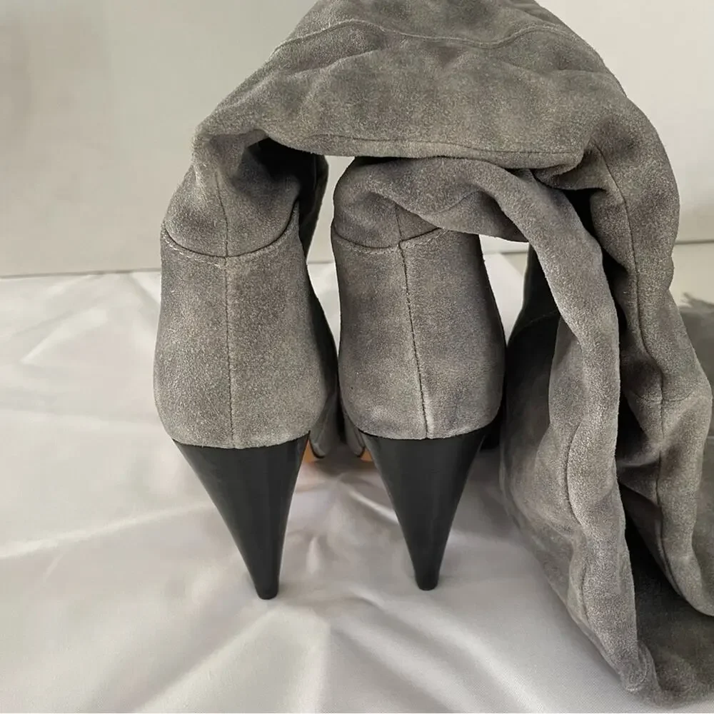 A620 • Groove Suede Funnel Heel Tall Boots